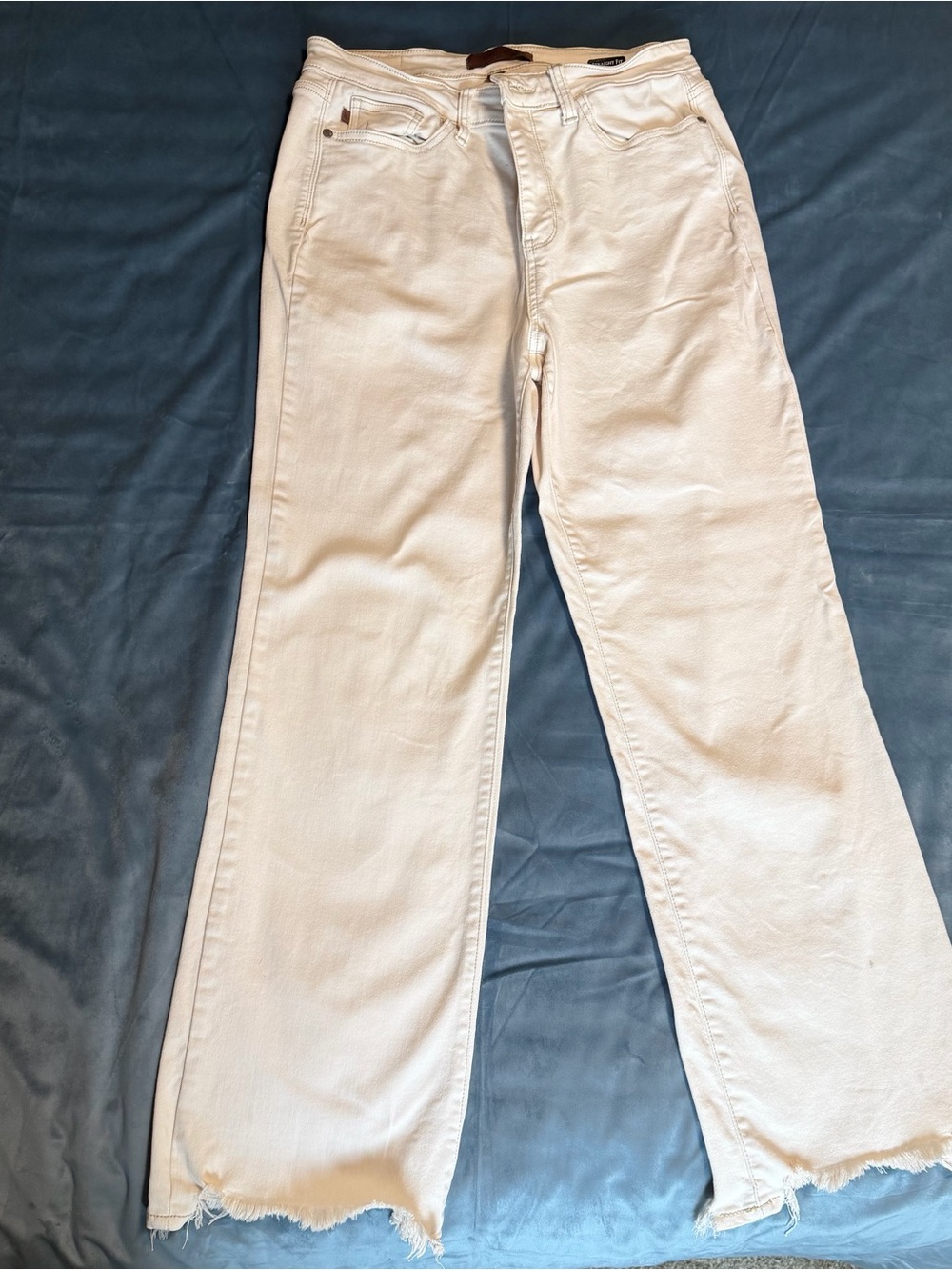 Judy Blue Cream Boot Cut Jeans with Frayed Hem